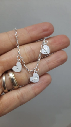 Pulsera Corazones en relieve en internet