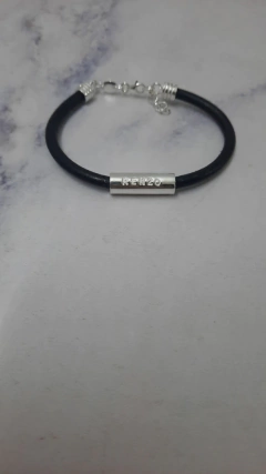 Pulsera de cuero mediano con dona ancha