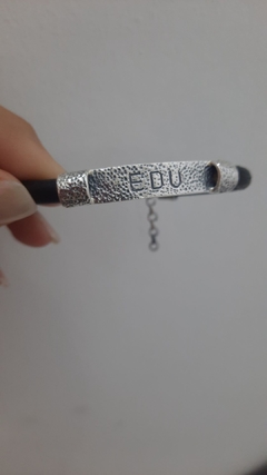 Pulsera de Cuero grueso con chapa golpeada