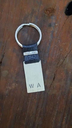 Llavero de plata y cuero