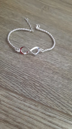 Microesclava trenzada infinito en internet