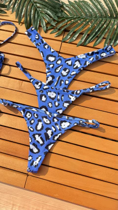 Biquíni Marina Onça Azul c/ Branco Asa Delta - comprar online