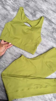 Conjunto Raissa Verde Oliva Intense calça na internet
