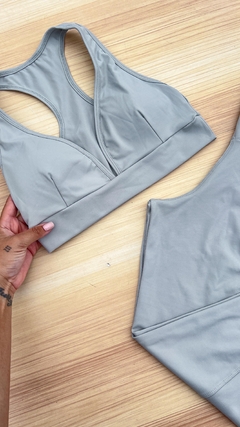 Conjunto Duda Cinza calça na internet