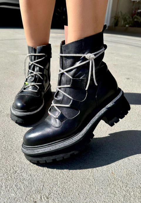 Coturno Cadarço Strass