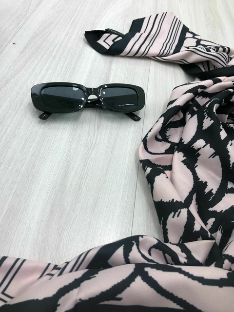 LENÇO ROSA C/ PRETO