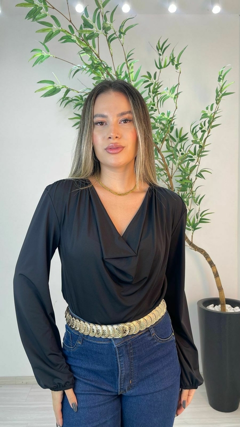 BLUSA GOLA BOBA MANGA PRETO - comprar online