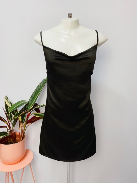 VESTIDO ACETINADO WE - P