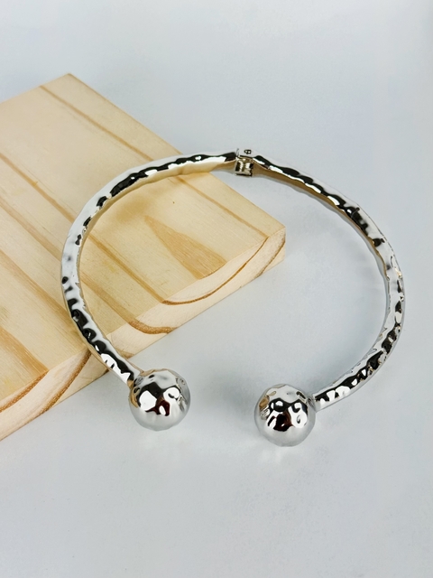 CHOCKER HILARY PRATA