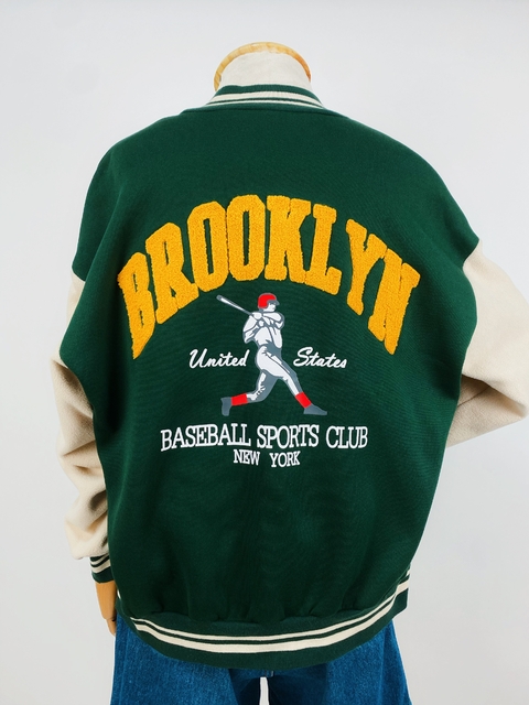 JAQUETA COLEGIAL ESTAMPA - M