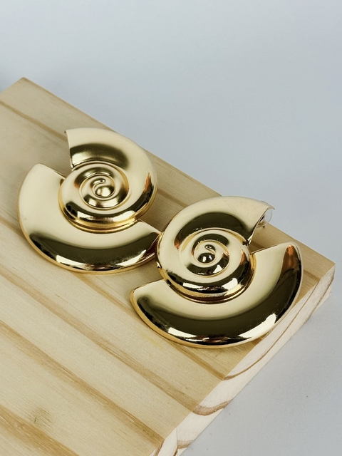 BRINCO SNAIL DOURADO
