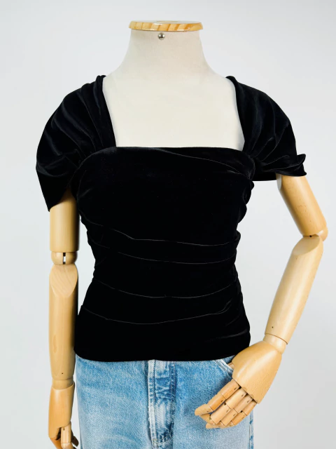 BLUSA VELUDO PRETA - M
