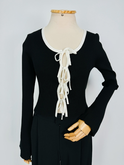 TRICOT P&B LAÇOS