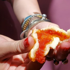 Pão de queijo coquetel recheado goiabada - Pão di queijo da Mineira