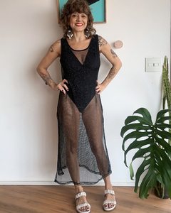 Vestido Clara Nunes preto na internet