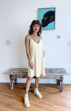 Vestido Ursula palha na internet
