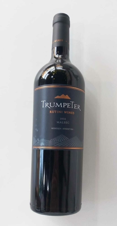 Vino Trumpeter Malbec 2022