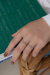 Petit Anel Aro de Bolinhas Ouro 18K - SOU por Juliana Canova | Joias em Ouro 18k