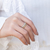 Anel Aparador Linea com Diamantes Ouro 18K - comprar online