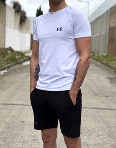 Conjunto UA blanco y negro - comprar online