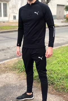 Jogging PM negro en internet
