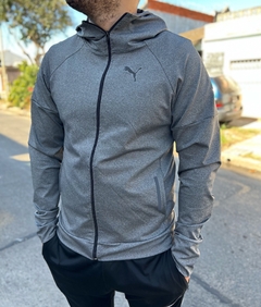 Campera PM gris en internet