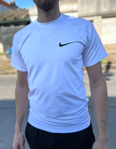 Remera NK Blanca Logo negro - tienda online