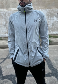 Campera Rompeviento Gris UA - tienda online
