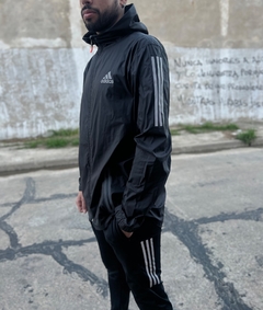 Campera Rompeviento Negra AD - GREGORIO.IND