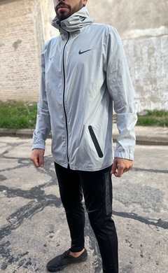 Conjunto Rompeviento Gris NK - GREGORIO.IND