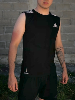 Musculosa AD Negra