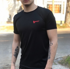 Remera NK negra Red DRT - comprar online