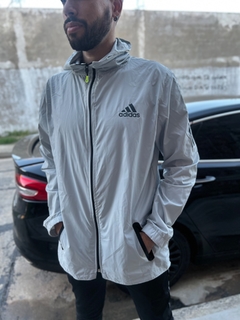 Campera Rompeviento Gris AD - comprar online