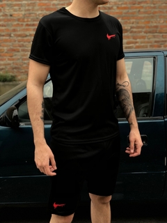Remera NK negra Red DRT
