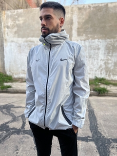 Campera Rompeviento Gris NK