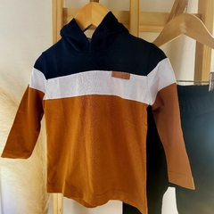 Remera Paul con capucha