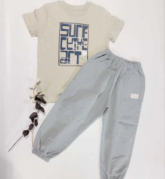 CONJUNTO PANTALON MOM Y REMERA - comprar online