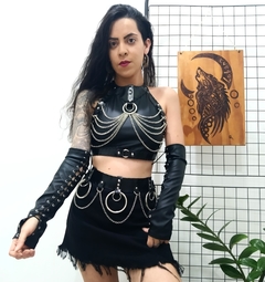 Cropped Eva - na internet