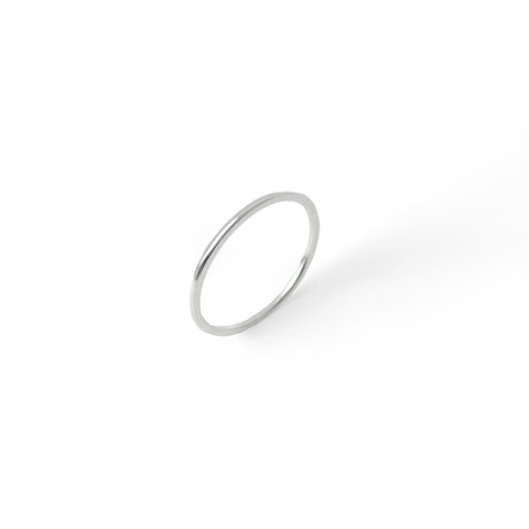 Anel de Prata Minimalista Liso