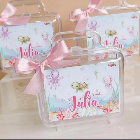 Kit maleta com massinha de modelar e forminhas