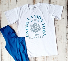 Remera LIVING LA VIDA YOGA - comprar online