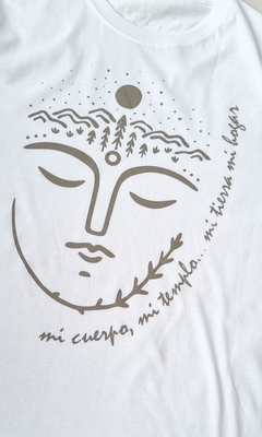 REMERA "Buda tierra" - comprar online