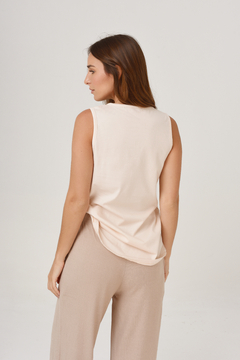 Musculosa AMA TU TIERRA en internet