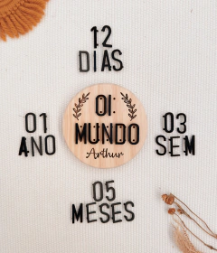 Mesversário - FOLHAS