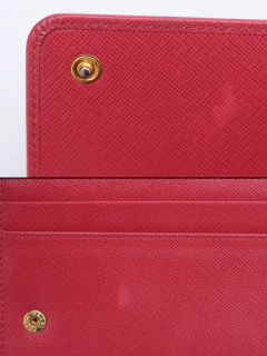 Bolsa Clutch Prada Saffiano Wallet on Chain na internet