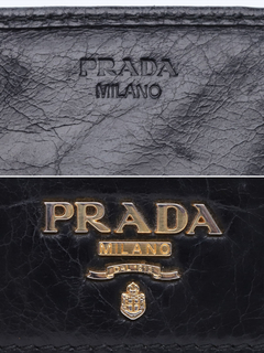 Carteira Prada Vitello Black na internet