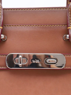Imagem do Bolsa Coach Brown Tote Turn Lock