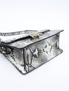 Imagem do Bolsa Armani Exchange Animal Print