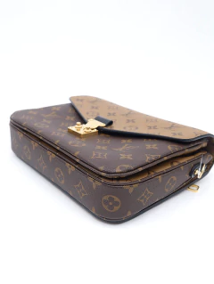 Bolsa Louis Vuitton Métis Monograma - comprar online