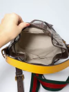 Bolsa Gucci GG Supreme Bucket